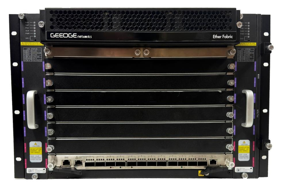 EtherFabric 硬體照片，Geedge Networks 唯一一款客製化硬體